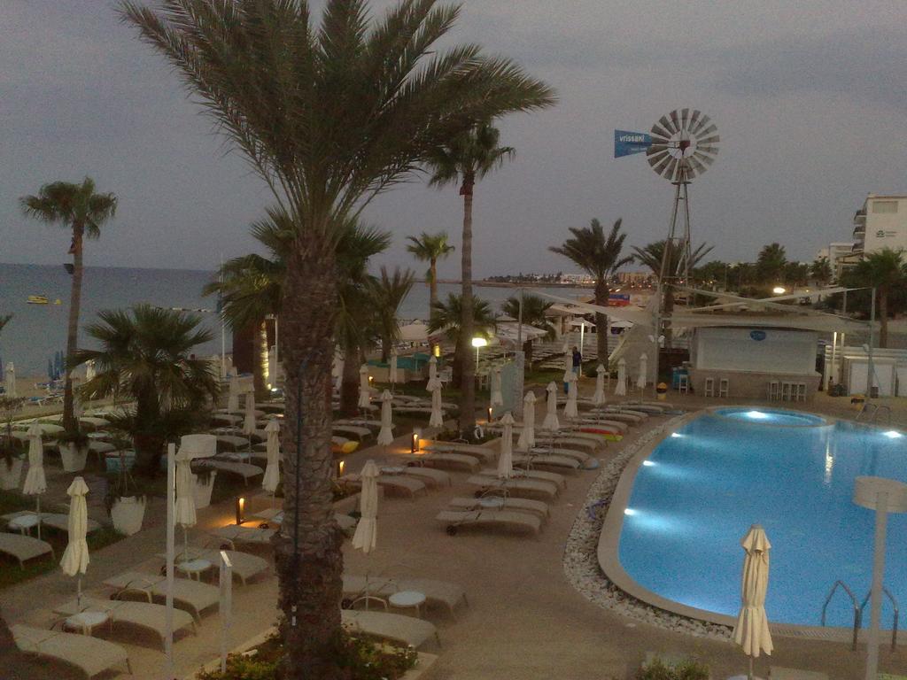 Vrissaki Beach Hotel Protaras Exterior photo